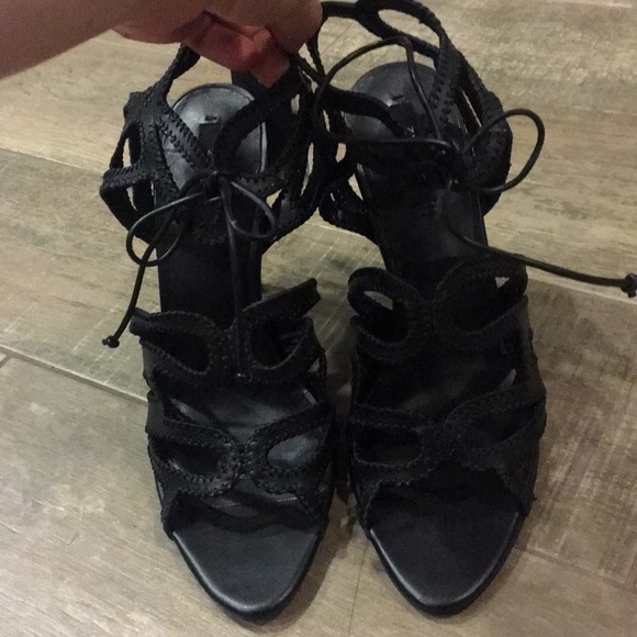HIGH HEELED WRAPAROUND INTERLACED SANDALS ZARA - Picture 3 of 4